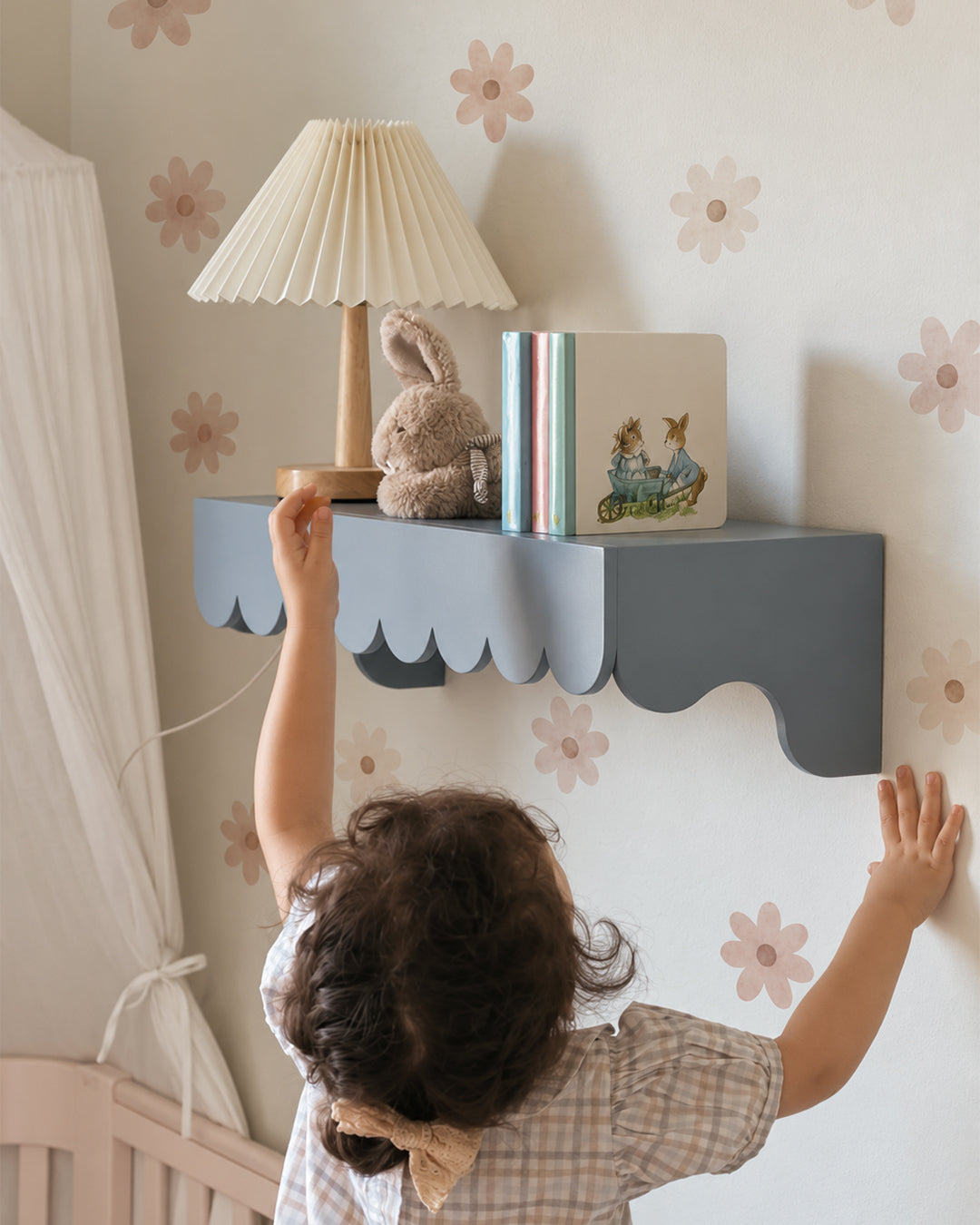 Pastel Papatyalar Duvar Sticker Seti – Çiçek Desenli Çocuk Odası Dekoru